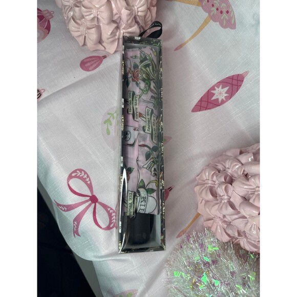 Ed Hardy Pink Umbrella - Picture 3 of 6